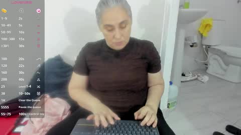 danna mature online show from 04/25/26, 12:30