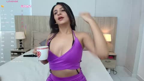 Snapshot of mature_katerin chatting on 10/11/25, 11:31 katerin online show from 10/11/25, 11:31