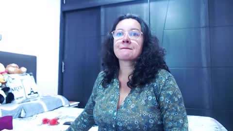 Sonia online show from 09/09/25, 04:39