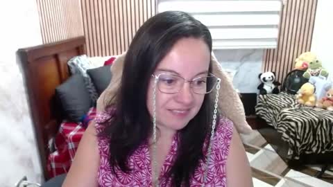 Sonia online show from 04/18/26, 09:59