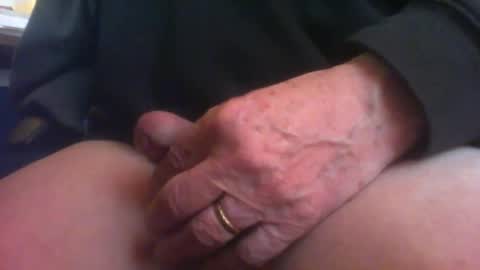 Snapshot of maturedaddi chatting on 12/28/24, 01:59 Maturedaddi online show from 12/28/24, 01:59