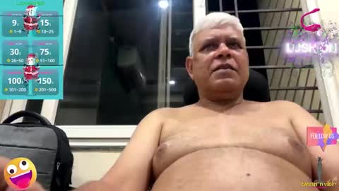 Snapshot of maturedman_44 chatting on 03/19/26, 05:06 DEV online show from 03/19/26, 05:06