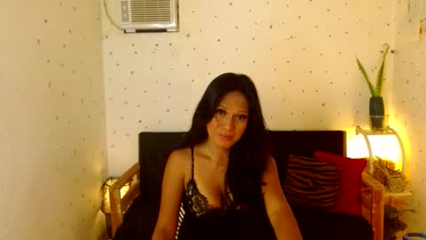 maturity_mommy_intown online show from 09/20/25, 05:03