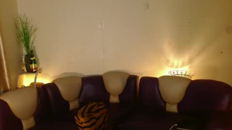 maturity_mommy_intown online show from 11/21/25, 07:01