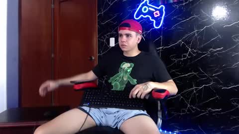 Matias online show from 12/07/24, 07:10