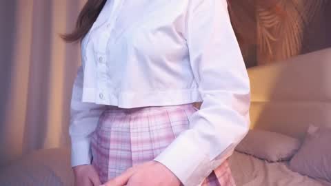 Snapshot of maudhaskell chatting on 01/25/25, 01:32 Lily online show from 01/25/25, 01:32