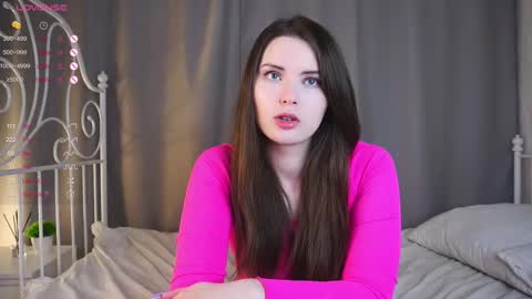 Snapshot of maudhaskell chatting on 02/14/25, 05:36 Lily online show from 02/14/25, 05:36