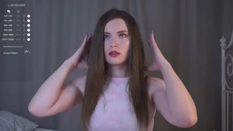 Snapshot of maudhaskell chatting on 02/22/25, 04:19 Lily online show from 02/22/25, 04:19