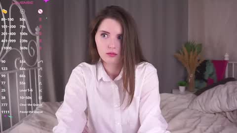 Snapshot of maudhaskell chatting on 03/09/25, 09:25 Lily online show from 03/09/25, 09:25