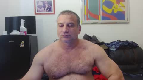 Snapshot of mauro1971 chatting on 05/31/26, 12:01 mauro1971 online show from 05/31/26, 12:01