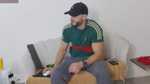 Snapshot of mauro_real_man chatting on 11/11/25, 06:08 mauro_real_man online show from 11/11/25, 06:08