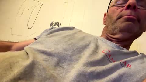 Snapshot of maverick7000 chatting on 01/08/25, 01:32 maverick7000 online show from 01/08/25, 01:32