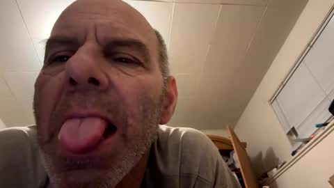 Snapshot of maverick7000 chatting on 02/19/25, 11:06 maverick7000 online show from 02/19/25, 11:06