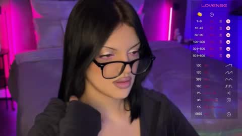 Mavis online show from 12/01/25, 07:41