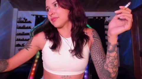 Hilary online show from 01/16/25, 01:58