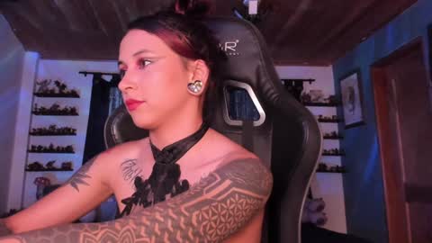 Hilary online show from 01/22/25, 11:10