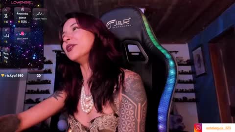 Hilary online show from 01/30/25, 02:27