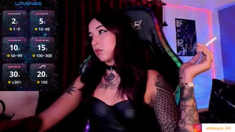 Hilary online show from 09/17/25, 10:11