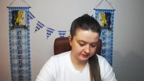 Snapshot of mavkacute chatting on 09/24/25, 06:11 MavkaCute online show from 09/24/25, 06:11