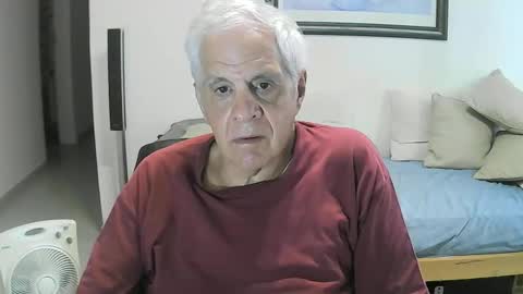 Snapshot of max_2017 chatting on 01/12/26, 11:32 max_2017 online show from 01/12/26, 11:32