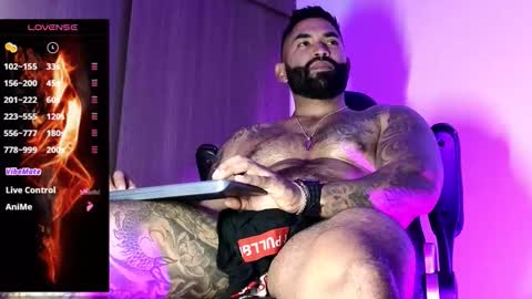 max__prada online show from 10/26/25, 02:06