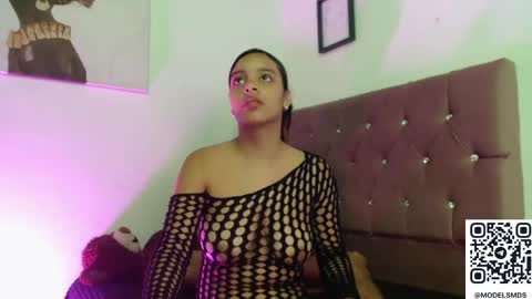 Snapshot of max_ashley_mds chatting on 11/01/25, 01:46 Max Ashley online show from 11/01/25, 01:46