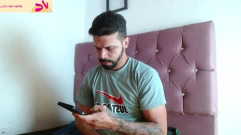 Max  Ashley online show from 04/08/26, 01:33