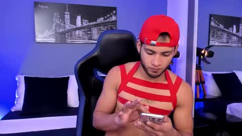 Snapshot of max_conor_ chatting on 09/10/25, 11:43 Max Conor online show from 09/10/25, 11:43