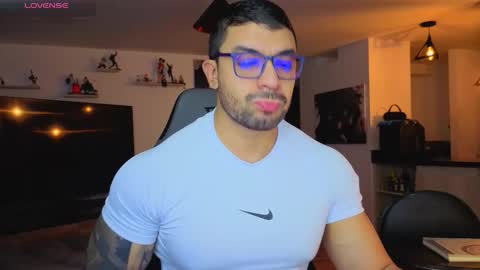 Max online show from 11/14/25, 03:16