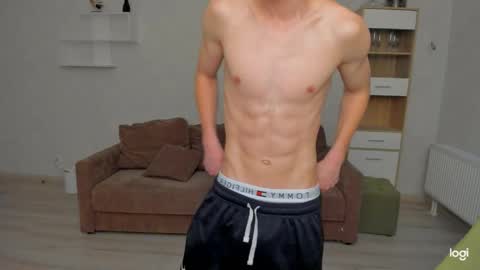 max_foks_ online show from 05/04/26, 07:37