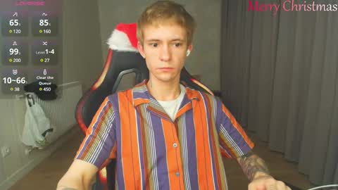 Snapshot of max_gen chatting on 12/25/24, 11:31 Max Gen with tats 24years And Ethan without tats 20 years online show from 12/25/24, 11:31