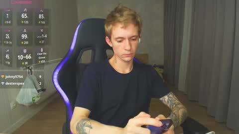 Snapshot of max_gen chatting on 12/29/24, 03:57 Max Gen with tats 24years And Ethan without tats 20 years online show from 12/29/24, 03:57