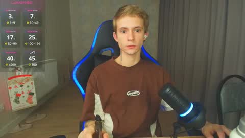 Snapshot of max_gen chatting on 01/04/25, 06:30 Max Gen with tats 24years And Ethan without tats 20 years online show from 01/04/25, 06:30