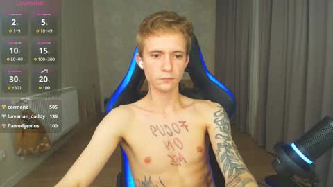 Snapshot of max_gen chatting on 01/10/25, 11:39 Max Gen with tats 24years And Ethan without tats 20 years online show from 01/10/25, 11:39