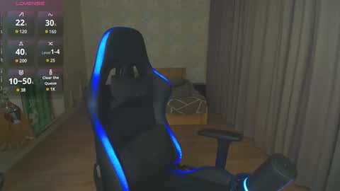 Snapshot of max_gen chatting on 01/12/25, 07:42 Max Gen with tats 24years And Ethan without tats 20 years online show from 01/12/25, 07:42