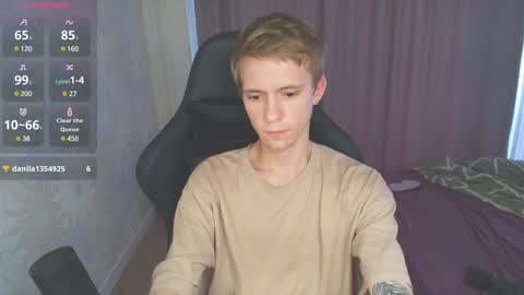 Snapshot of max_gen chatting on 01/19/25, 12:17 Max Gen with tats 24years And Ethan without tats 20 years online show from 01/19/25, 12:17