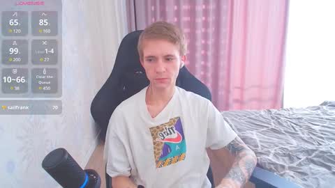 Snapshot of max_gen chatting on 01/21/25, 12:07 Max Gen with tats 24years And Ethan without tats 20 years online show from 01/21/25, 12:07