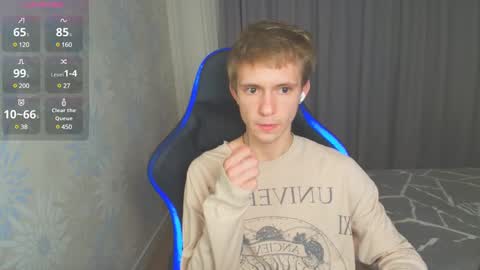 Snapshot of max_gen chatting on 01/27/25, 10:38 Max Gen with tats 24years And Ethan without tats 20 years online show from 01/27/25, 10:38