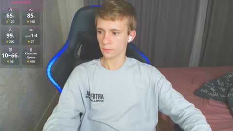 Snapshot of max_gen chatting on 01/28/25, 11:07 Max Gen with tats 24years And Ethan without tats 20 years online show from 01/28/25, 11:07