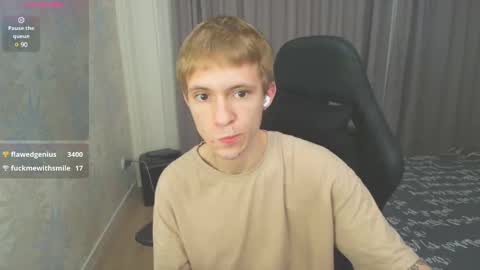 Snapshot of max_gen chatting on 02/03/25, 02:03 Max Gen with tats 24years And Ethan without tats 20 years online show from 02/03/25, 02:03