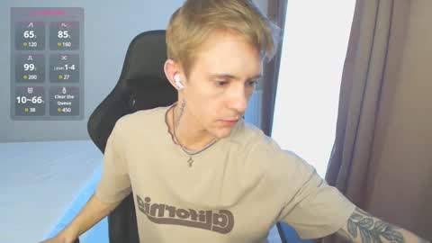 Snapshot of max_gen chatting on 03/01/25, 02:13 Max Gen with tats 24years And Ethan without tats 20 years online show from 03/01/25, 02:13