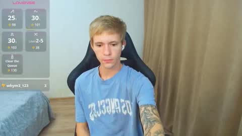 Snapshot of max_gen chatting on 10/02/25, 11:34 Max Gen with tats 24years And Ethan without tats 20 years online show from 10/02/25, 11:34