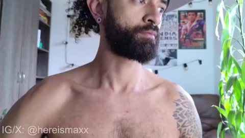 Max Follow me IGX hereismaxx online show from 11/25/25, 02:39