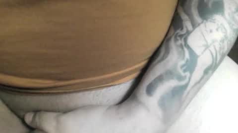 Snapshot of max_gv chatting on 10/24/25, 02:19 max_gv online show from 10/24/25, 02:19