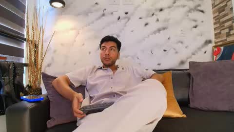 Snapshot of max_hornye chatting on 02/16/26, 06:59 Max Hornye online show from 02/16/26, 06:59