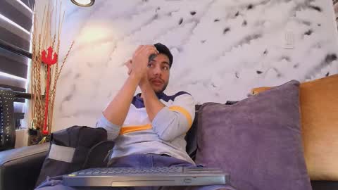 Snapshot of max_hornye chatting on 02/23/26, 06:49 Max Hornye online show from 02/23/26, 06:49