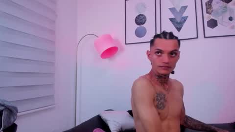 Snapshot of max_kaliifa chatting on 05/17/26, 08:49 max_kaliifa online show from 05/17/26, 08:49
