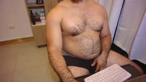 max_love25 online show from 04/17/26, 12:46