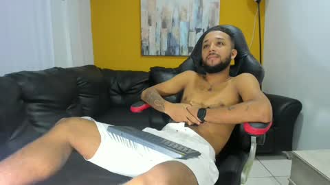 max_sexyhot26 online show from 01/06/25, 05:30