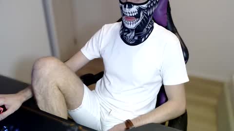 max slayer online show from 12/14/25, 07:03